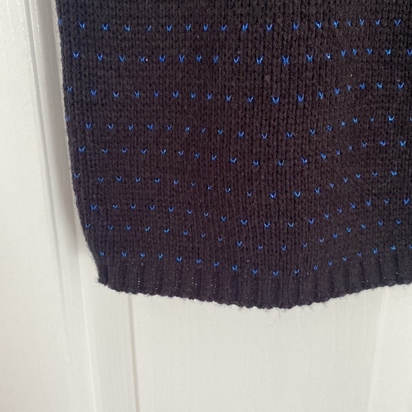 Vintage Ellen D Kollection pencil sweater skirt with sparkle blue thread design. - Picture 3 of 7